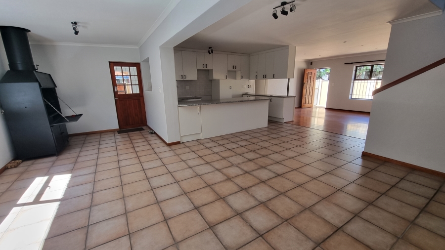 6 Bedroom Property for Sale in Lochnerhof Western Cape